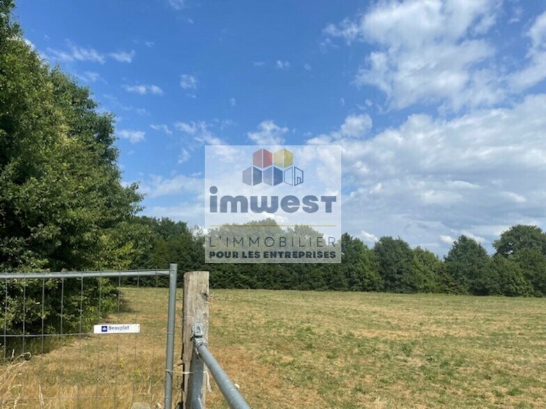 Land in Bourgbarré for sale - Building Photo - Image 3 of 7