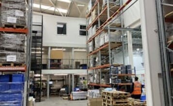 Hanworth Ln, Chertsey à louer Photo intérieure- Image 1 de 2