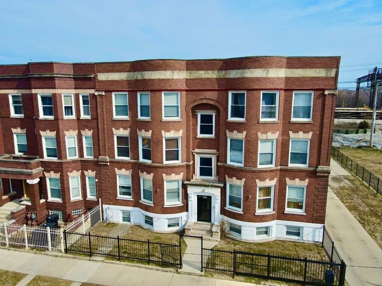 6639-6641 S Kenwood Ave, Chicago, IL à vendre - Photo du bâtiment - Image 1 de 1