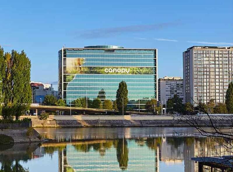 9 Quai Du Président Paul Doumer, Courbevoie à louer - Photo du bâtiment - Image 2 de 2