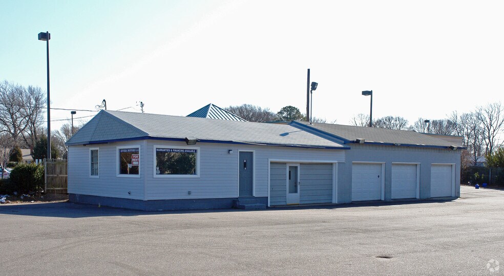 881 E Little Creek Rd, Norfolk, VA for sale - Building Photo - Image 2 of 5