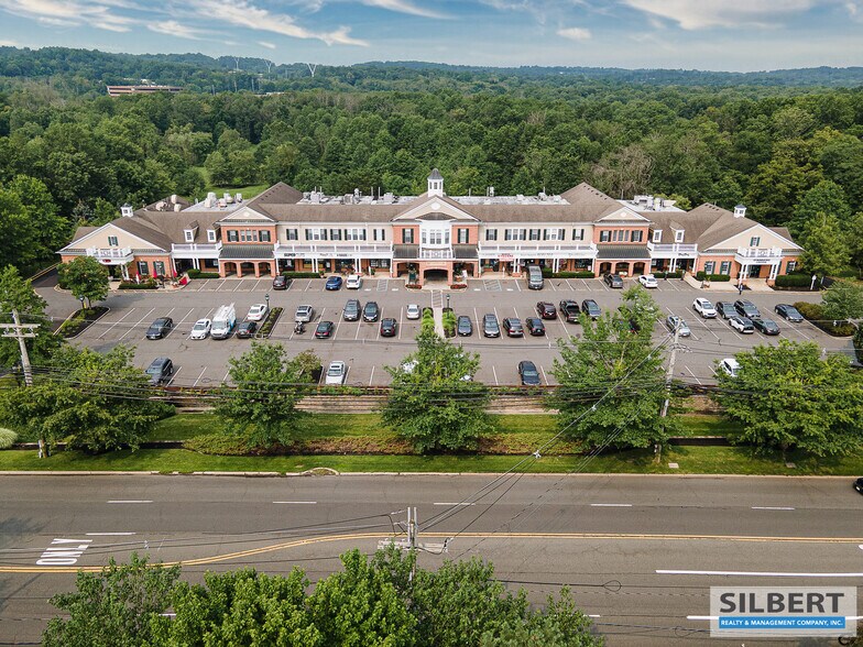 665 Martinsville Rd, Basking Ridge, NJ à louer - Photo du bâtiment - Image 1 de 16