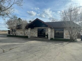 More details for 325 General Cavazos Blvd, Kingsville, TX - Office for Sale