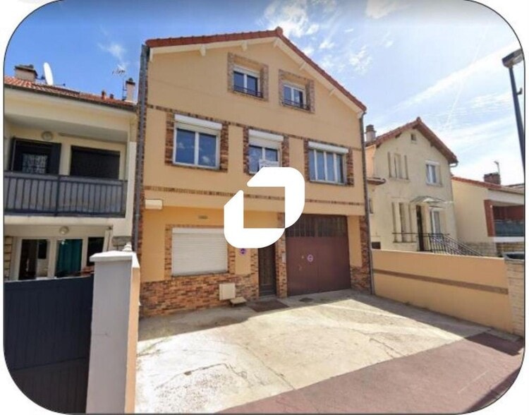 Flex in Clamart for sale - Building Photo - Image 1 of 6