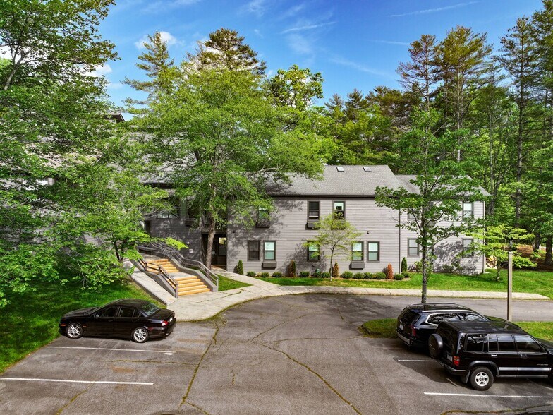 70 Sapphire Valley Rd, Sapphire, NC à louer - Photo du bâtiment - Image 3 de 4