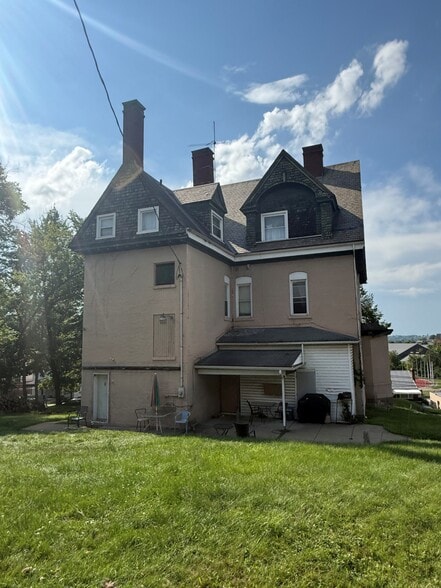 517 S Main St, Washington, PA for sale - Building Photo - Image 2 of 4