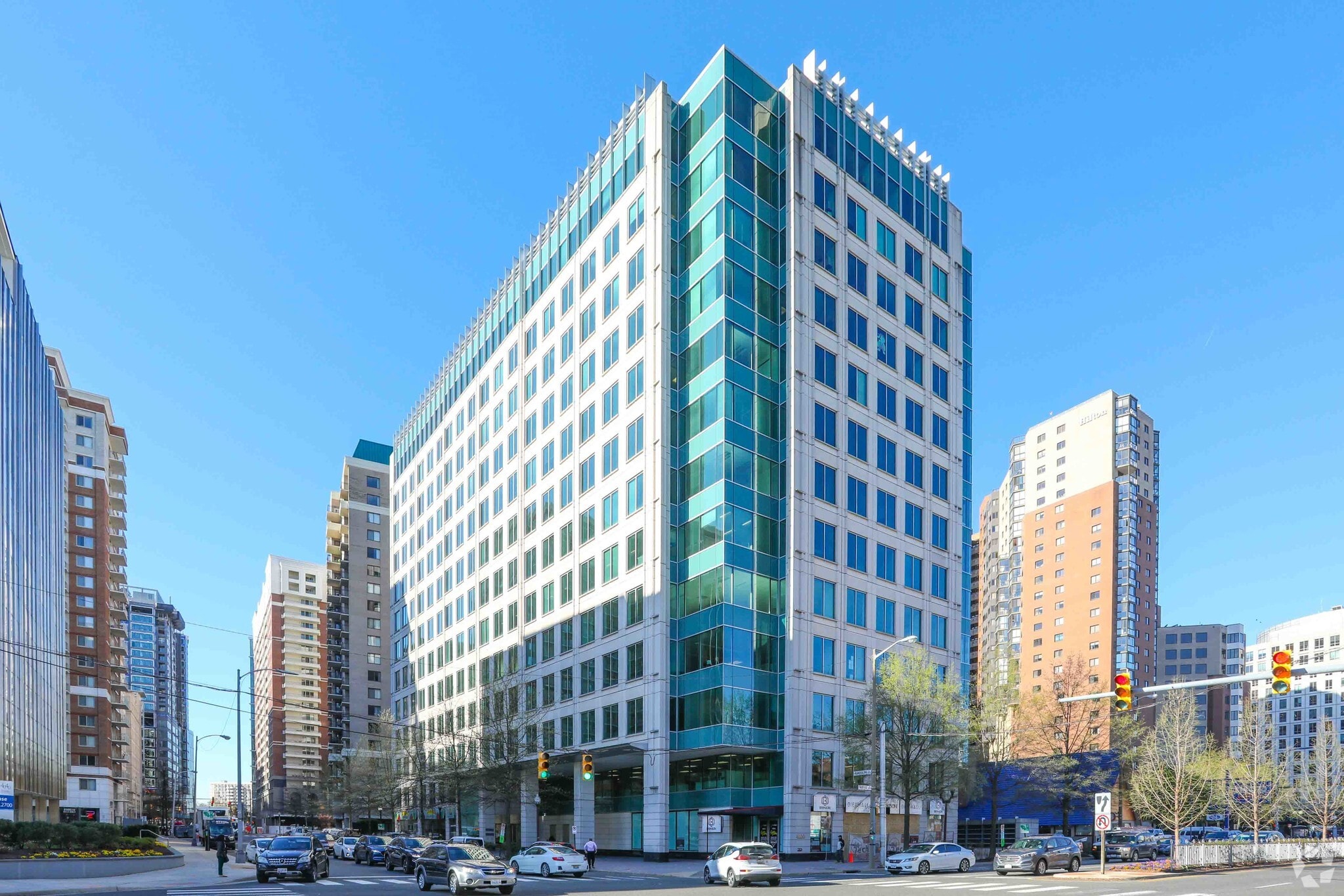 4100 N Fairfax Dr, Arlington, VA for lease Primary Photo- Image 1 of 8