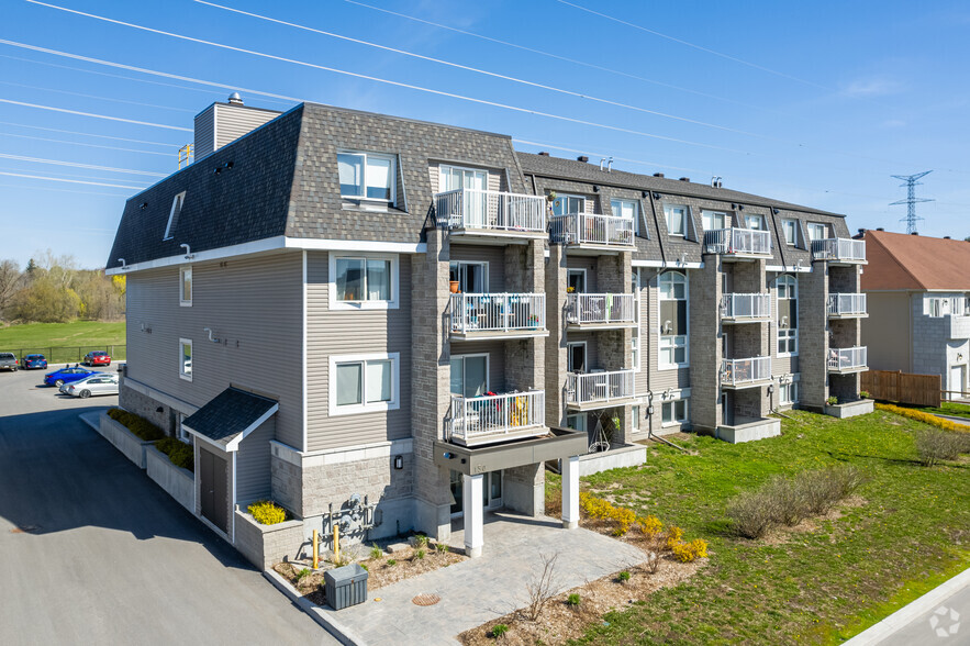 150 Whispering Winds Way, Orleans, ON à vendre - Photo principale - Image 1 de 1