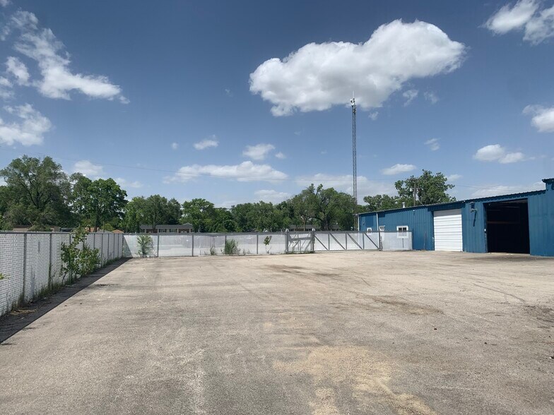 302 E Wapella St, Minooka, IL à louer - Photo du bâtiment - Image 3 de 6