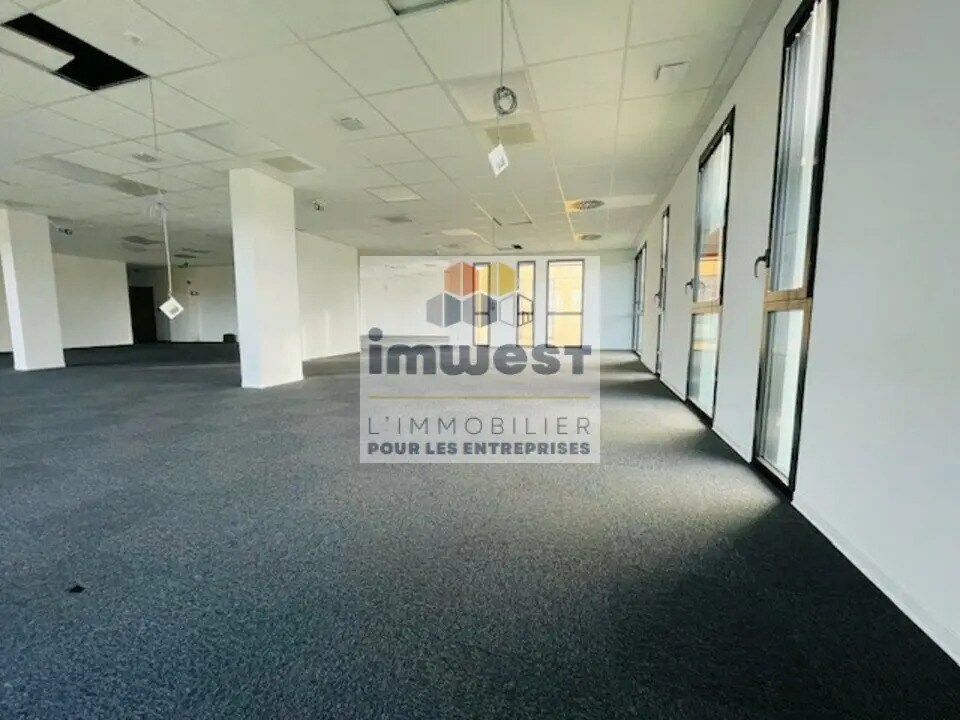 Office in Rennes for lease Building Photo- Image 1 of 8