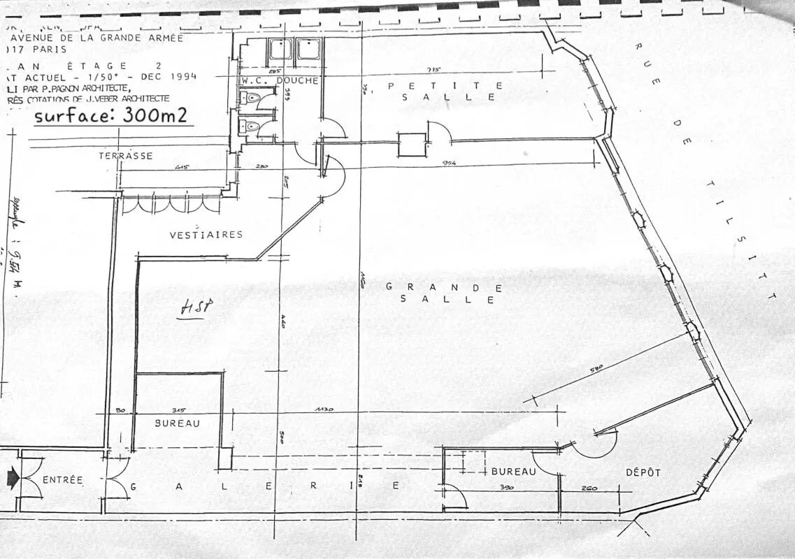 Bureau dans Paris à vendre Plan d’étage- Image 1 de 10