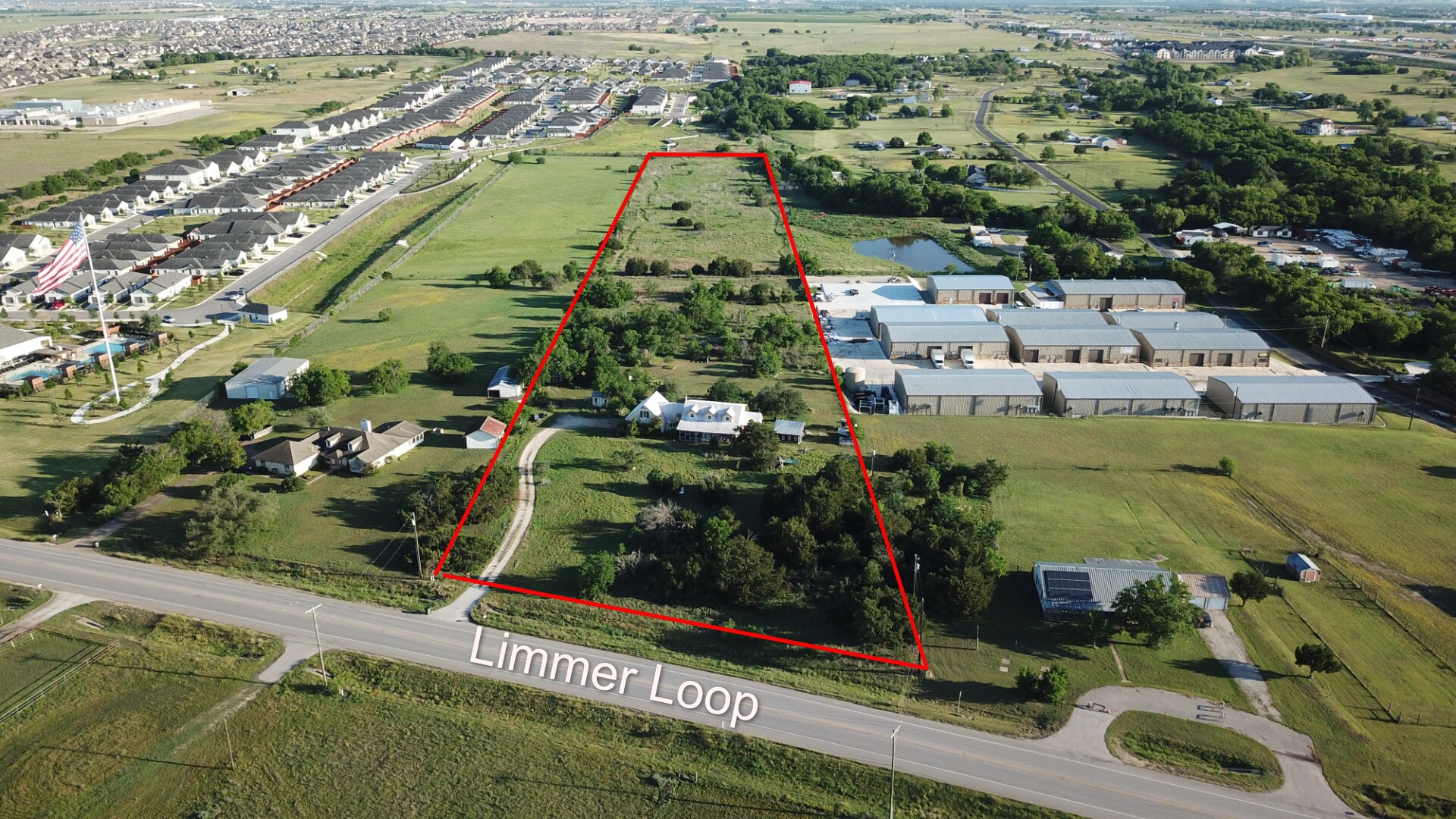 995 Limmer Loop, Hutto, TX for sale Primary Photo- Image 1 of 7