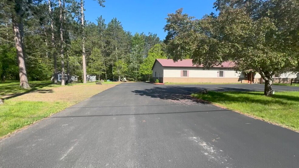 10045 N State Road 27, Hayward, WI à vendre - Vidéo sur l’inscription commerciale - Image 2 de 38