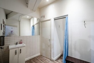 Gillett St, London for lease Interior Photo- Image 2 of 7