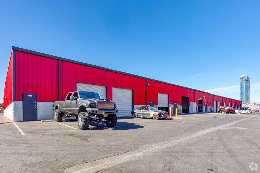 4540 Arville St, Las Vegas, NV à louer - Photo du bâtiment - Image 3 de 25