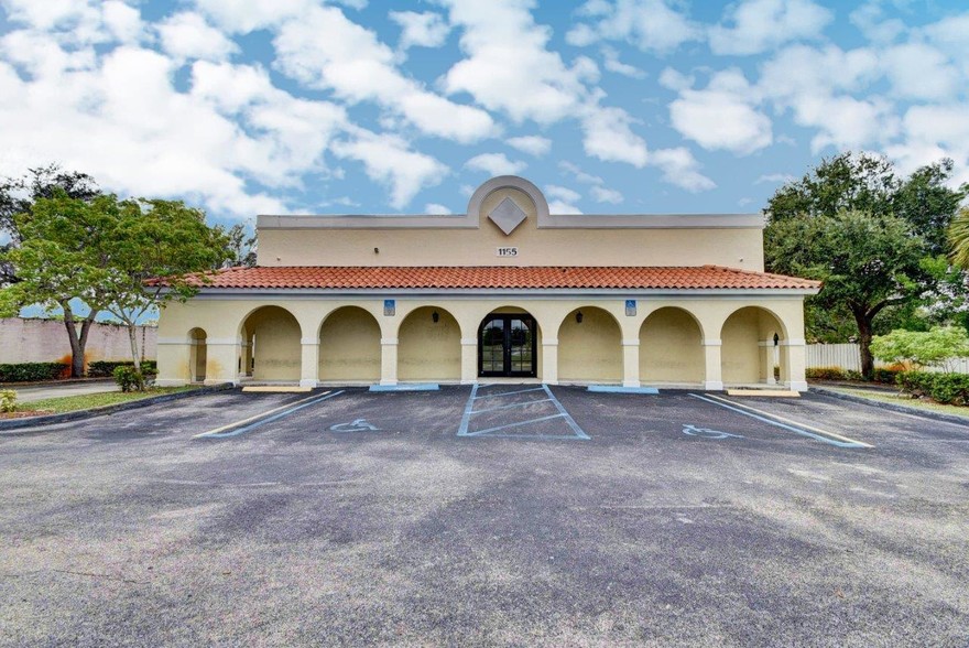 1155 S Congress Ave, West Palm Beach, FL for sale - Building Photo - Image 1 of 1