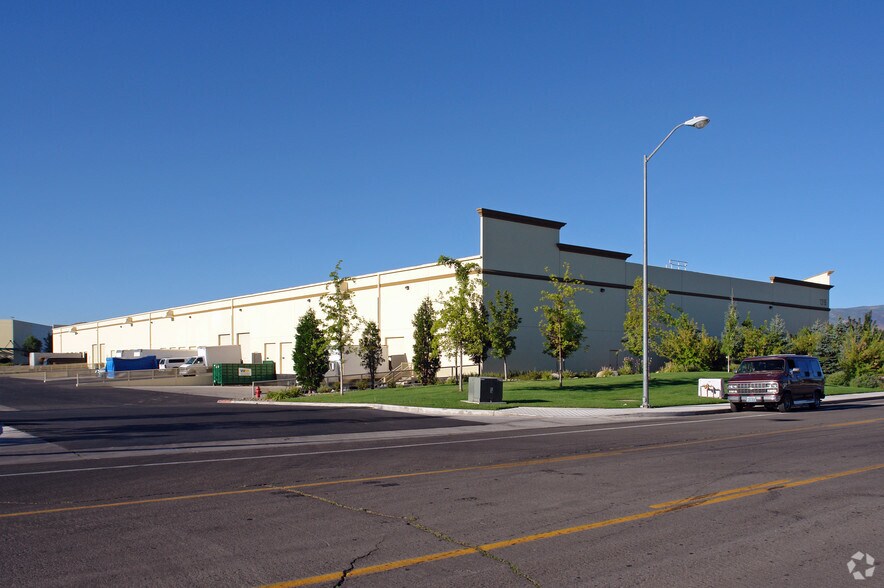 1316 Capital Blvd, Reno, NV à louer - Photo du bâtiment - Image 3 de 12