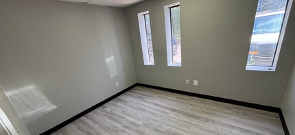 38257-38289 Abruzzi Dr, Westland, MI for lease Interior Photo- Image 2 of 8