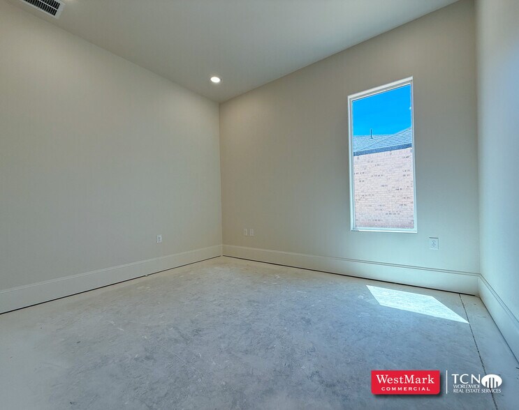 6301-6303 79th Street, Lubbock, TX à vendre - Photo du bâtiment - Image 2 de 6