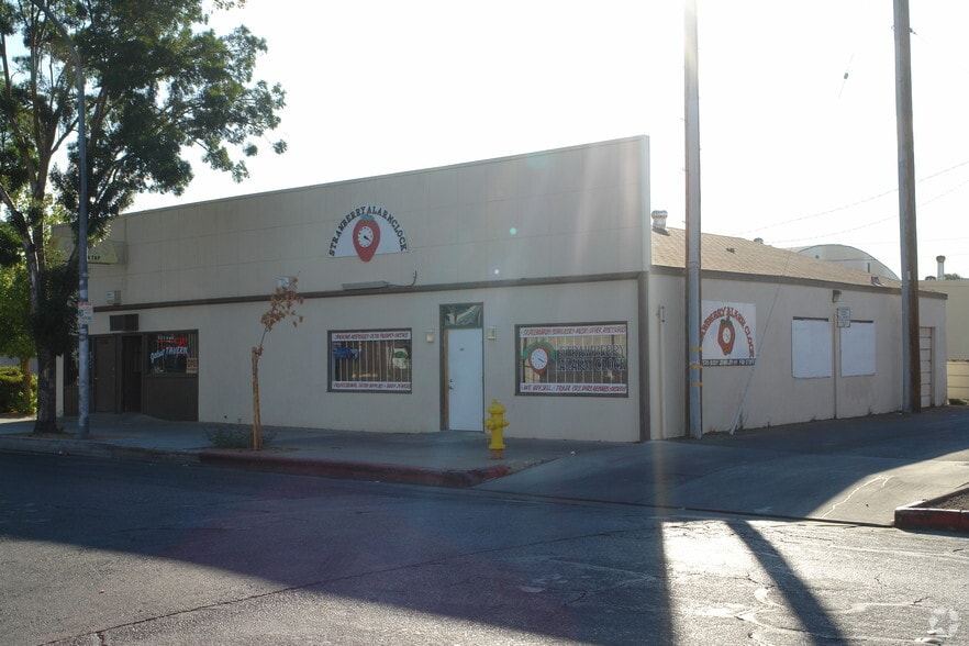 1626-1640 Martin Luther King Jr Way, Merced, CA for sale - Building Photo - Image 2 of 32