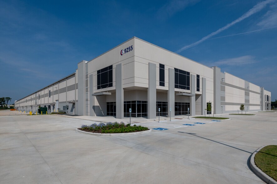 9255 Ley Rd, Houston, TX à vendre - Photo du bâtiment - Image 1 de 2