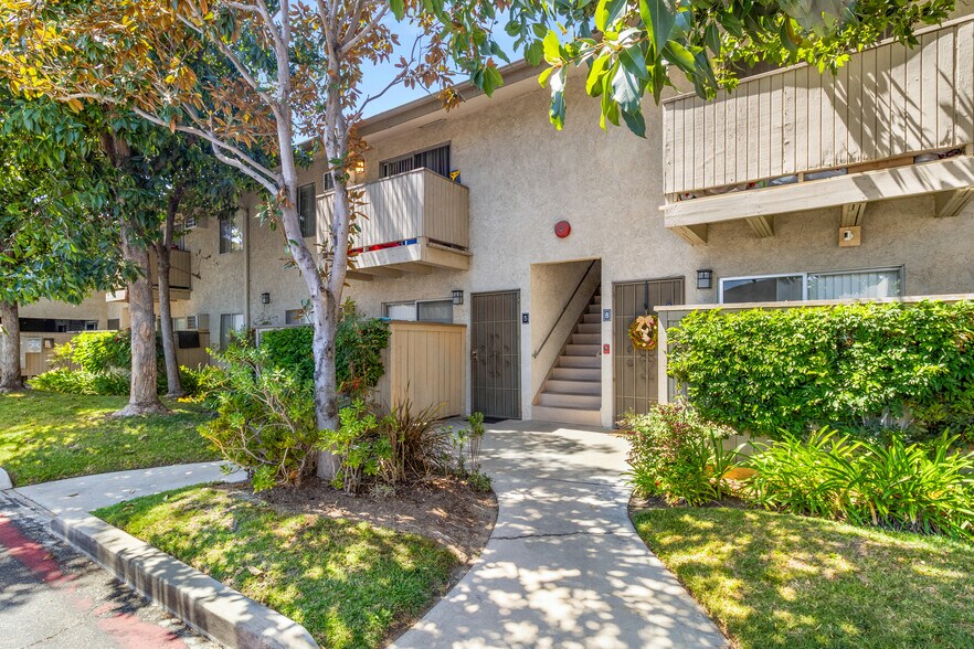 11245 Barnwall St, Norwalk, CA à vendre - Photo du bâtiment - Image 2 de 3