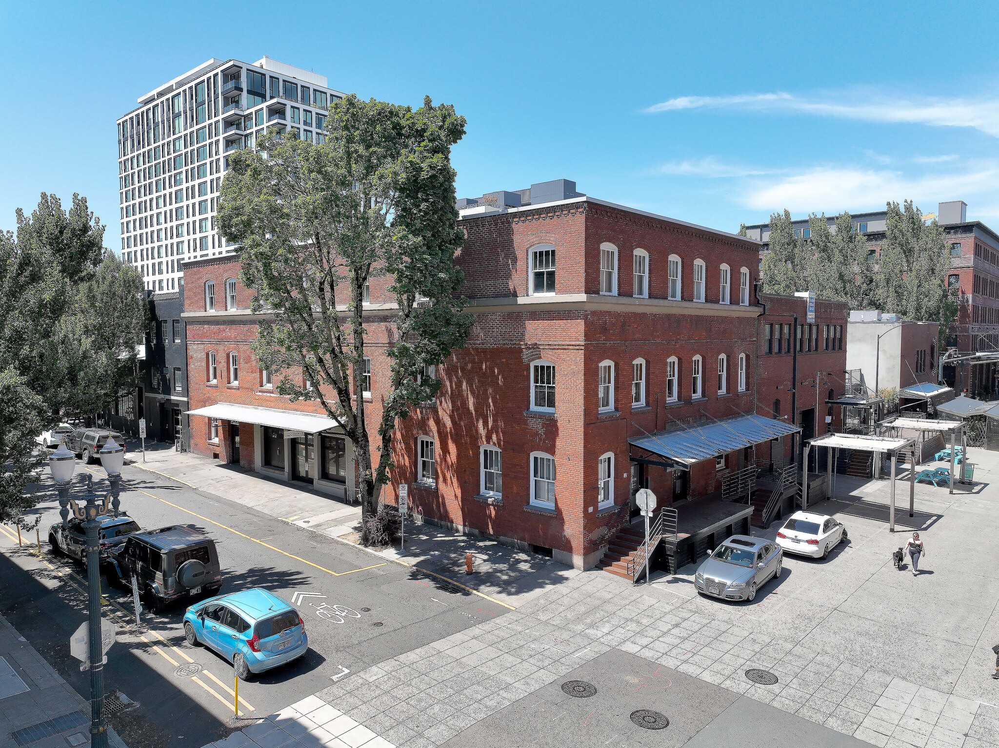 1325 NW Flanders St, Portland, OR for sale Building Photo- Image 1 of 21