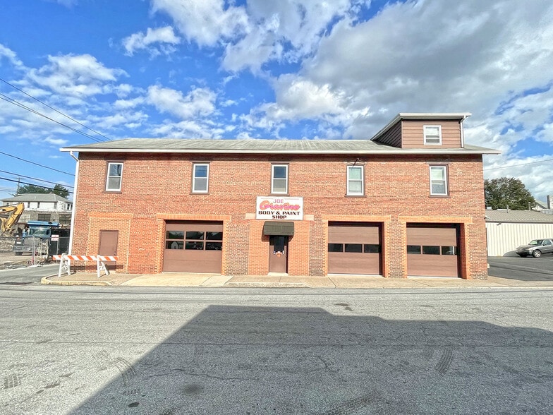 18 N 27th St, Harrisburg, PA for sale - Primary Photo - Image 1 of 24