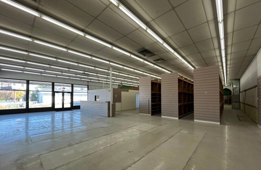 1395 Northgate Mile Rd, Idaho Falls, ID à vendre - Photo intérieure - Image 2 de 8