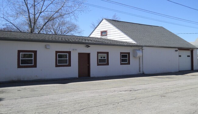 More details for 11 Summer St, Bellingham, MA - Industrial for Sale