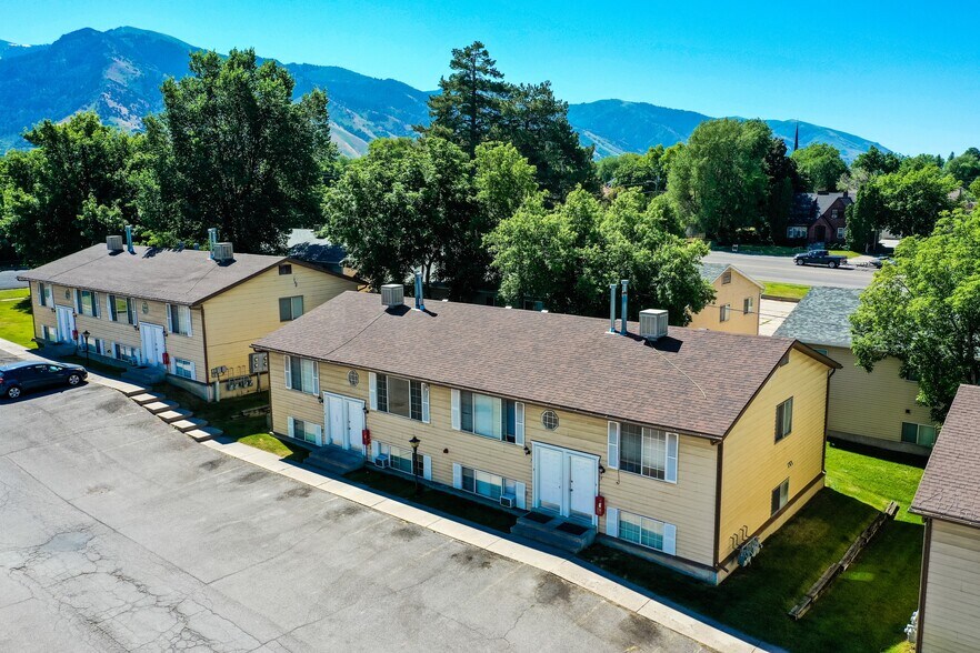 454 N 400 E, Logan, UT à vendre - Photo du b timent - Image 1 de 52