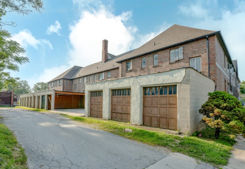 718 W Mulberry St, Kokomo, IN à vendre - Photo du bâtiment - Image 2 de 5