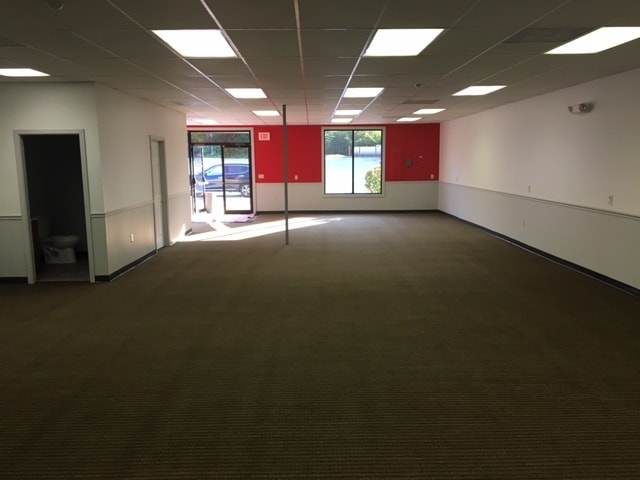 190 S Main St, Rutland, VT for lease - Interior Photo - Image 3 of 13