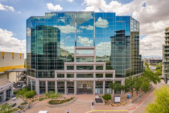 Plus de détails pour 2415 E Camelback Rd, Phoenix, AZ - Coworking à louer