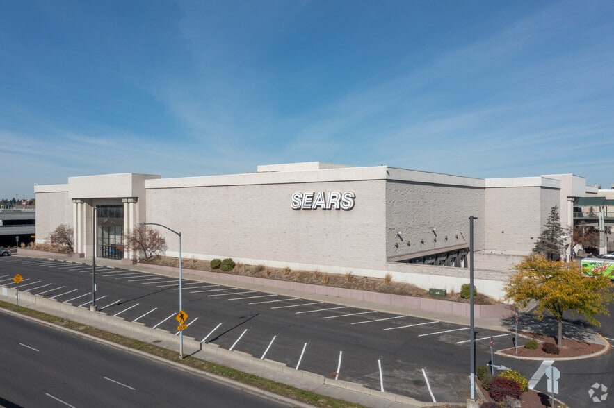 4700 N Division St, Spokane, WA for sale - Building Photo - Image 2 of 6