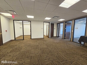 601 Oakmont Ln, Westmont, IL à louer Photo intérieure- Image 2 de 9