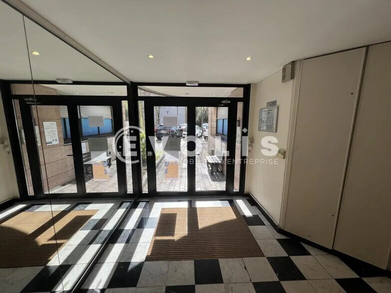 15 Rue De L'Universite, Noisy-le-Grand à louer - Hall d’entrée - Image 2 de 23