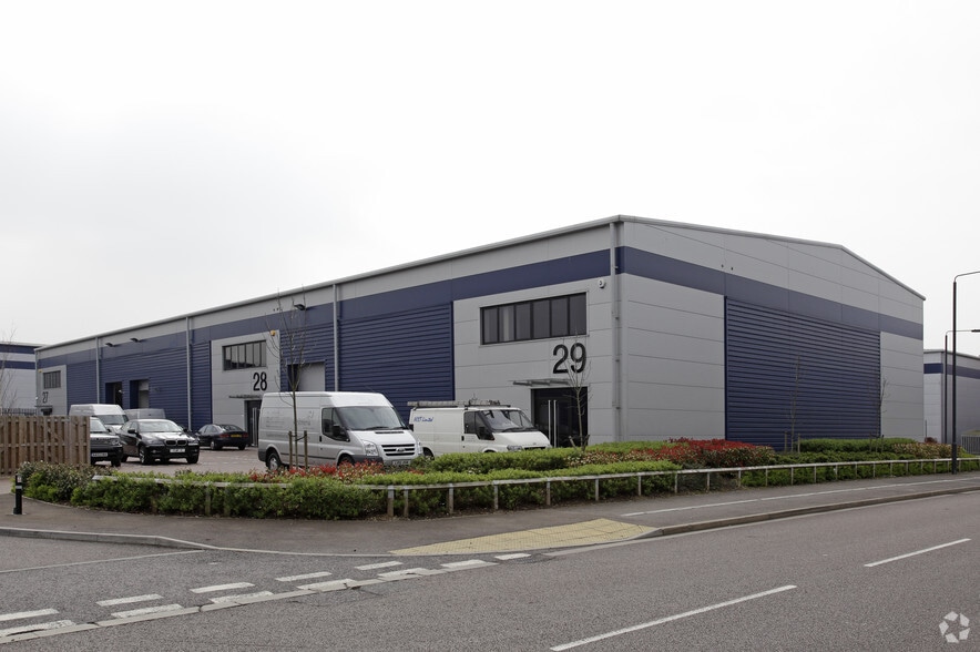 Thomas Rd, Crayford for lease - Primary Photo - Image 1 of 4