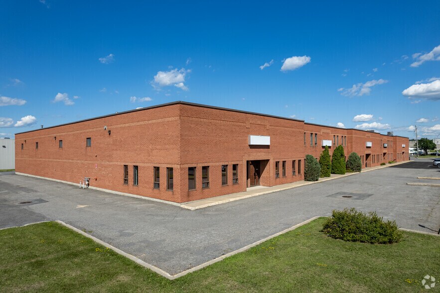 185 Rue Jules-Léger, Boucherville, QC for sale - Primary Photo - Image 1 of 1