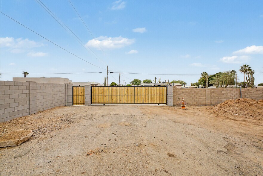 3050 W 4th Ave, Apache Junction, AZ à louer - Photo du bâtiment - Image 2 de 37