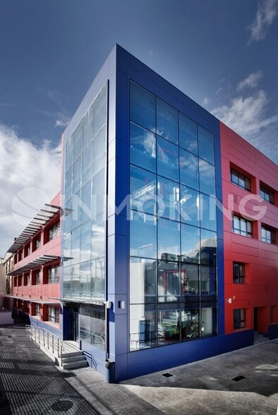Office in Paterna, Valencia for lease - Building Photo - Image 1 of 12