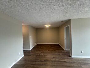 5004A 50 St, Beaumont, AB for lease Interior Photo- Image 2 of 4