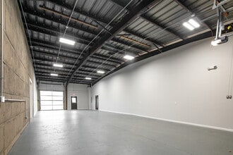 1180 Finney Dr, Lexington, KY for lease Building Photo- Image 1 of 13