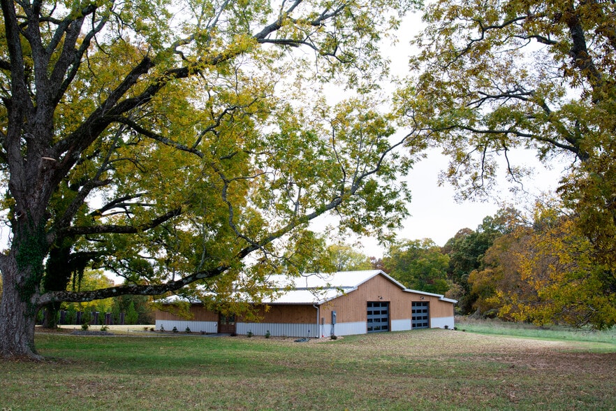 10049 Old White Horse Rd, Greenville, SC for sale - Building Photo - Image 3 of 17