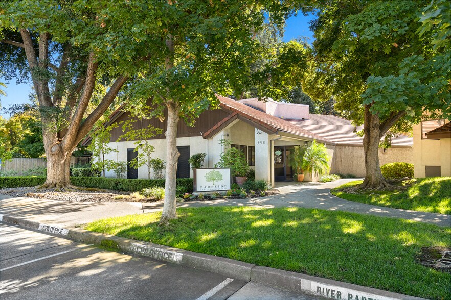 590 Vallombrosa Ave, Chico, CA à vendre - Photo du bâtiment - Image 1 de 6