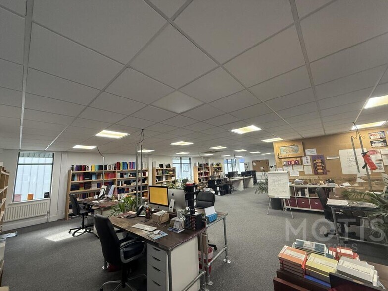 Unit C - H Concept Court, Pent Rd, Folkestone à vendre - Photo du bâtiment - Image 3 de 20