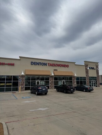 Plus de détails pour 3926 Teasley Ln, Denton, TX - Commerce de détail à louer