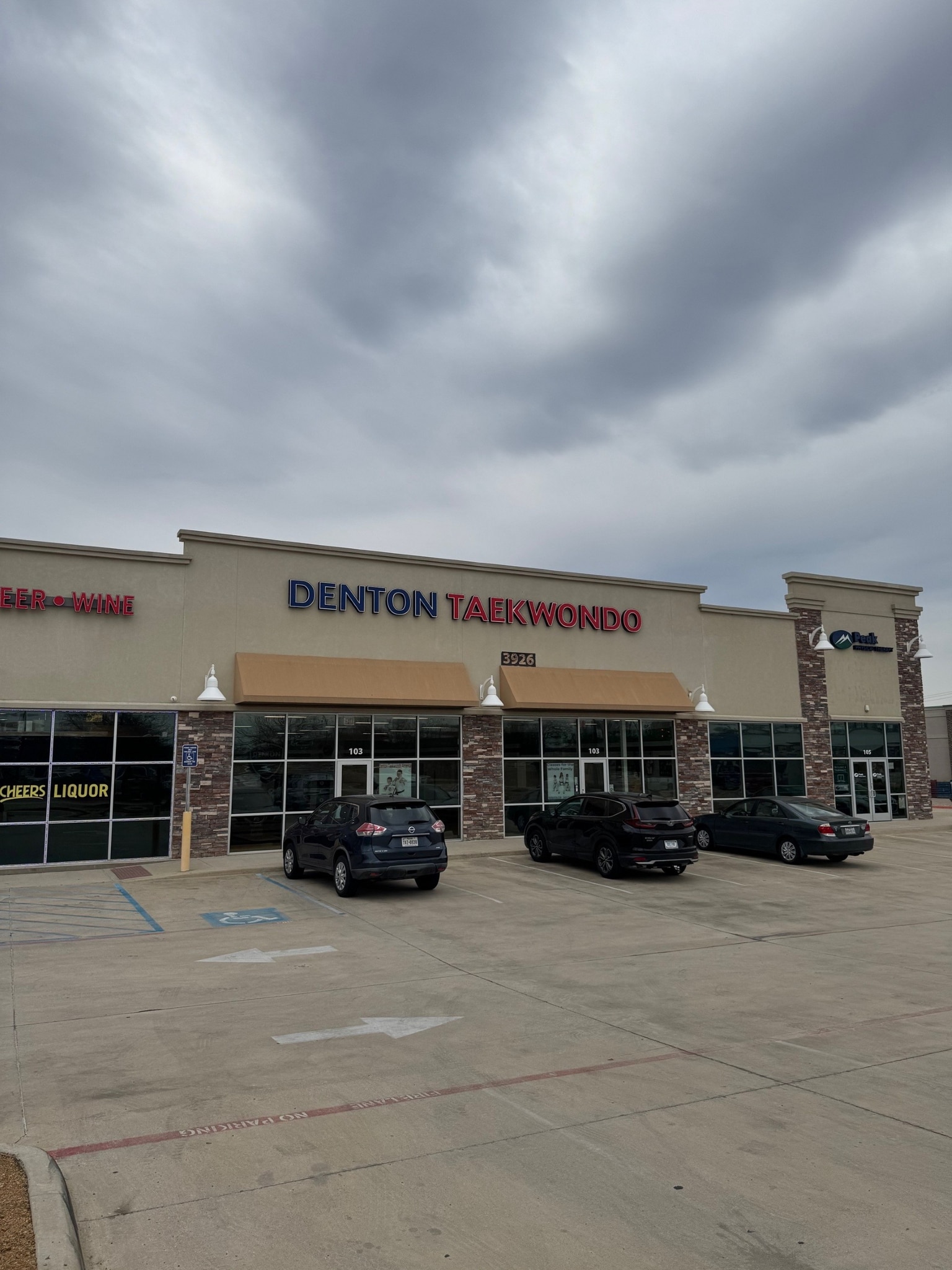 3926 Teasley Ln, Denton, TX for lease Primary Photo- Image 1 of 8