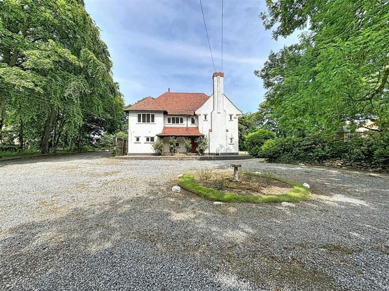 70 Rolston Rd, Hornsea for sale - Building Photo - Image 2 of 39