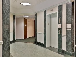 401 Columbus Ave, Valhalla, NY à vendre Photo intérieure- Image 2 de 6